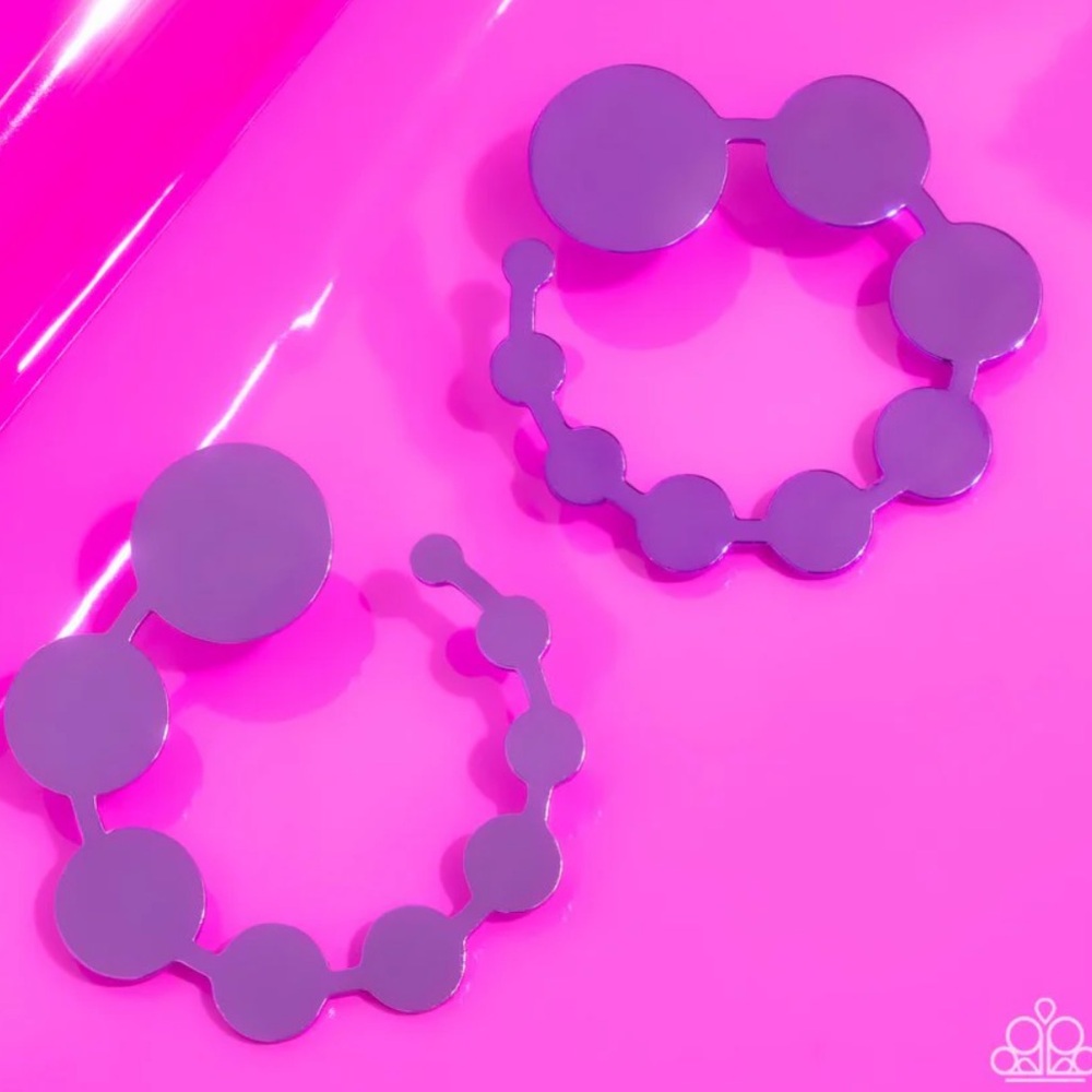 🟣🟣🟣 “HAVE IT BOTH PHASE” PURPLE METALLIC POST HOOP EARRINGS ~ PAPARAZZI❗️🟣🟣🟣 - Picture 1 of 5